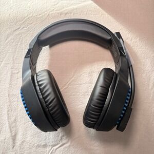 Captain 100 Wireless Gaming Headset Black Blue LED Over Ear with Mic CT300